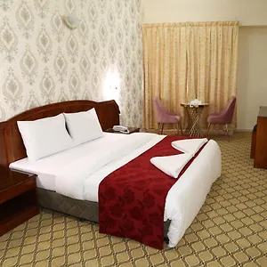 Hotel Sky Iconic